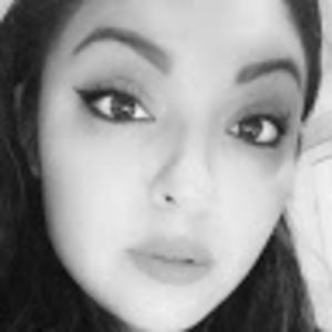 Meet your Posher, Becca